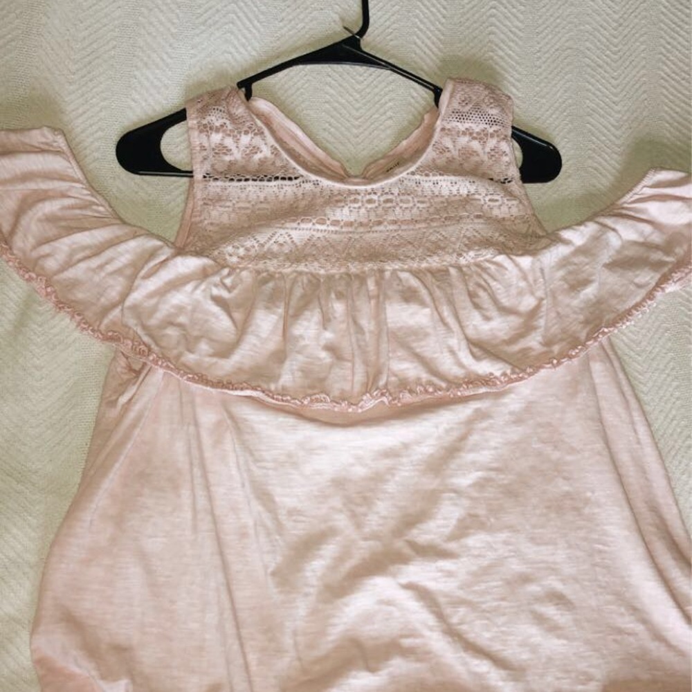 women’s blouse/top